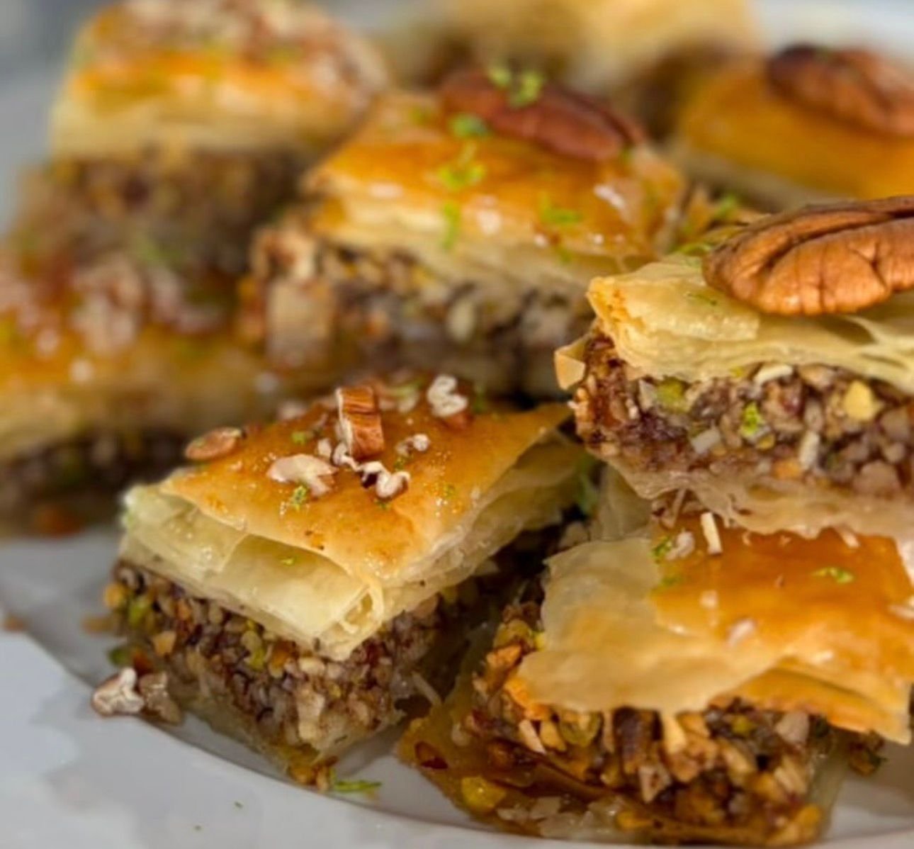 Baklava com nozes e pistache